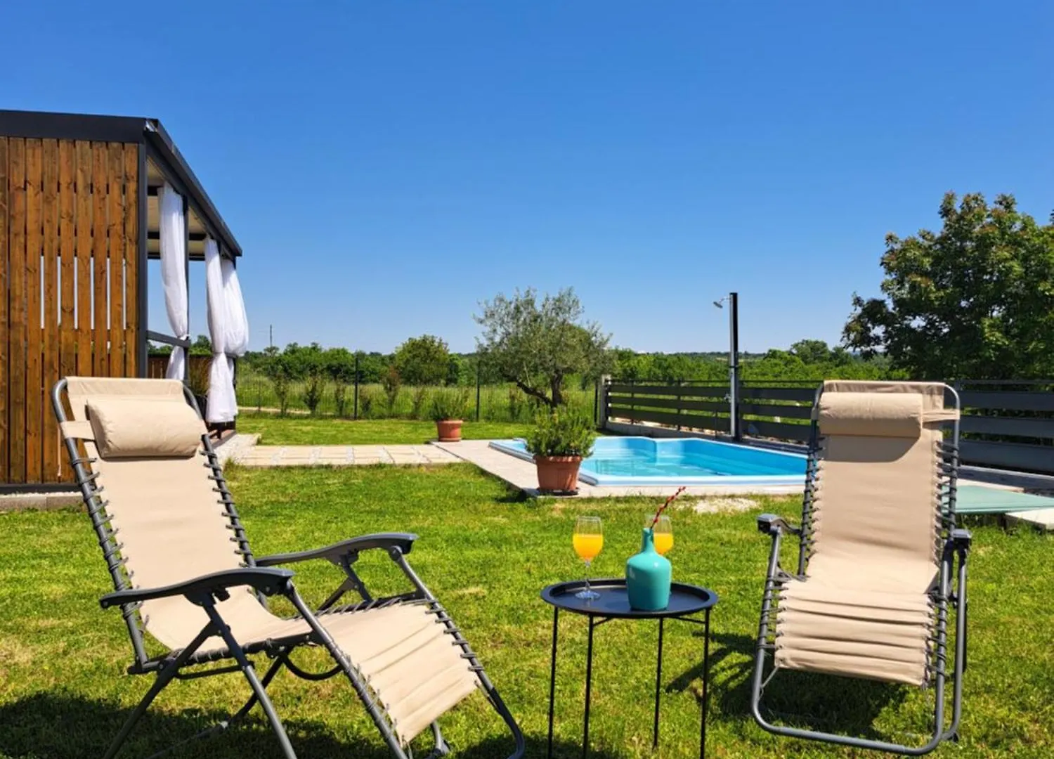 Small Country House Manjadvorci 0*,